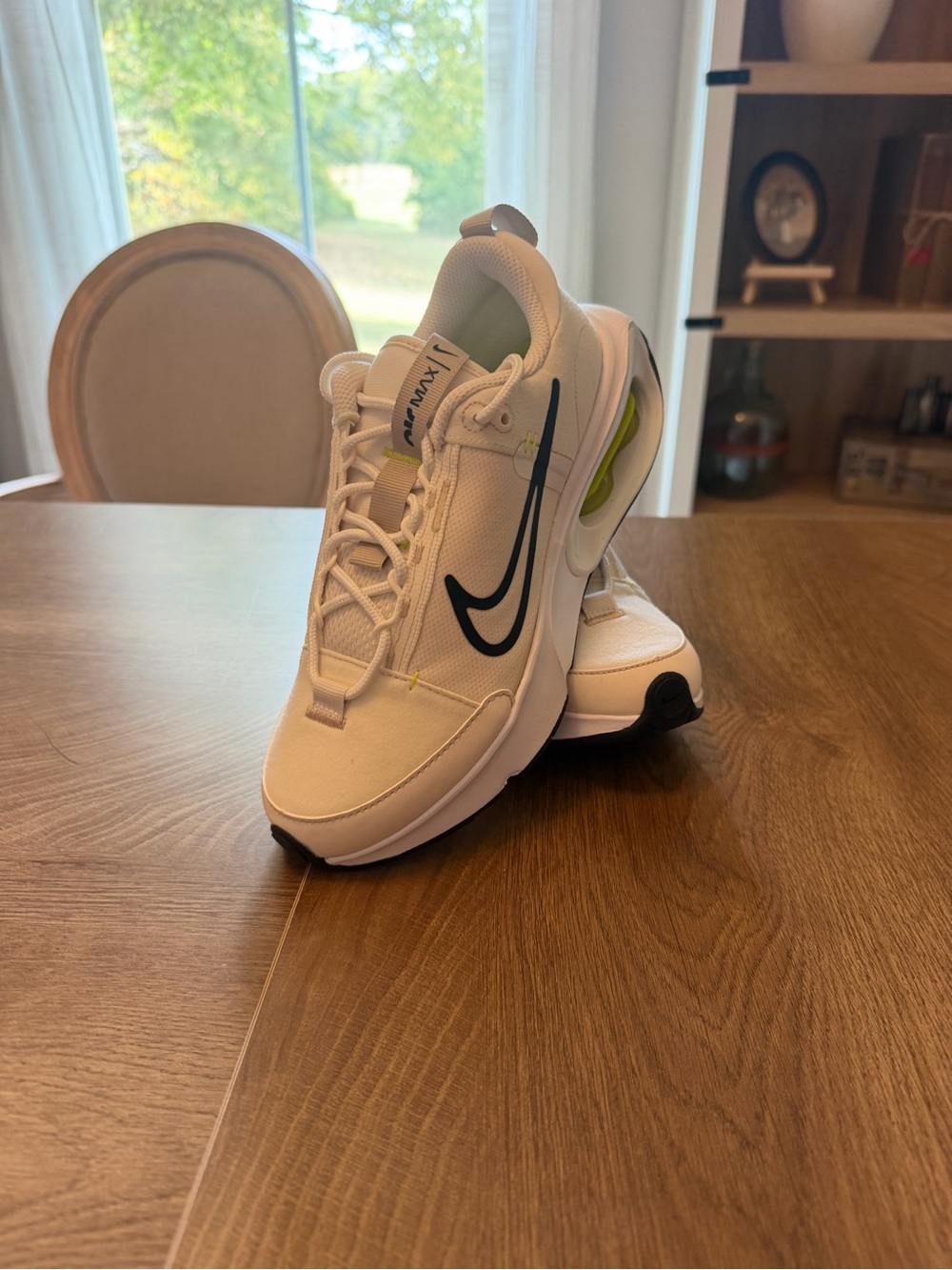 Nike women’s Air Max interlock in phantom black